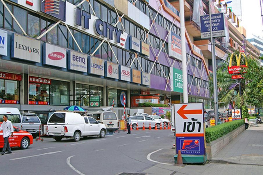 Centric Place Hotel Bangkok Esterno foto