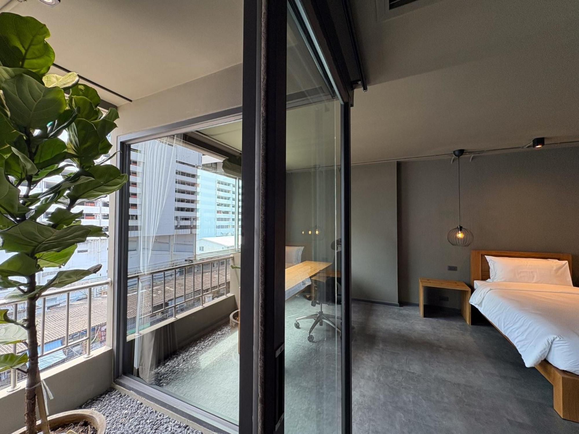 Centric Place Hotel Bangkok Esterno foto