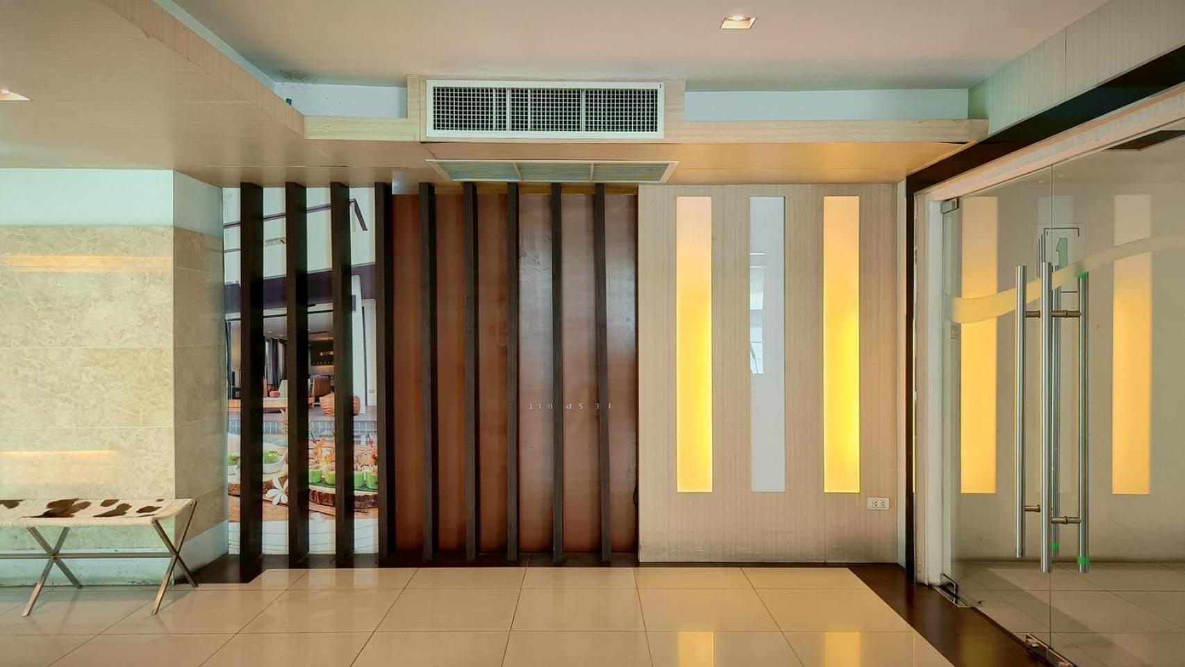 Centric Place Hotel Bangkok Esterno foto