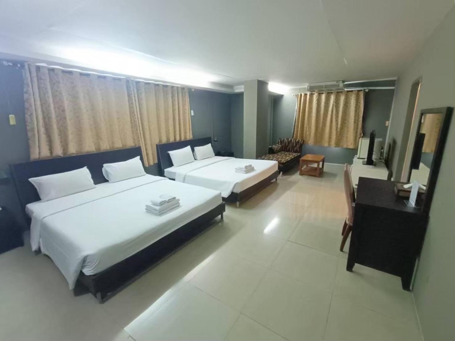 Centric Place Hotel Bangkok Esterno foto